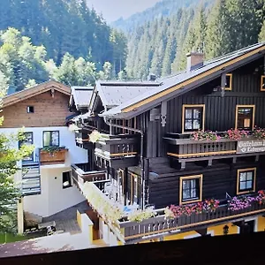 Panzió Ledererguetl - Jokercard & Parkplatz Inkl, Saalbach Hinterglemm